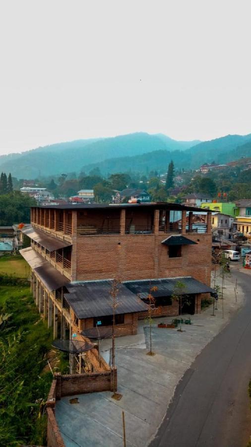 Vila Njd Bogor Zewnętrze zdjęcie