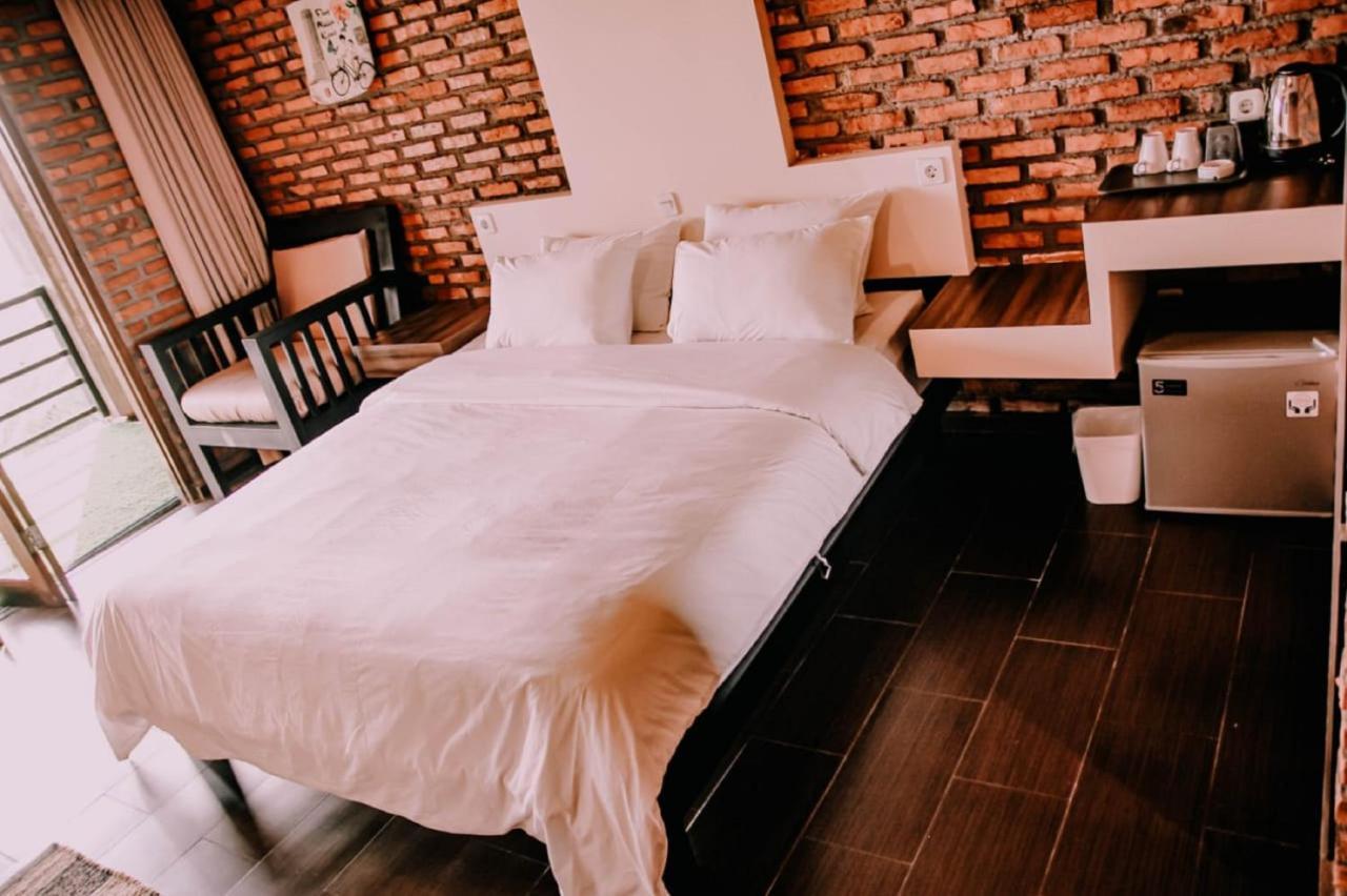 Vila Njd Bogor Zewnętrze zdjęcie