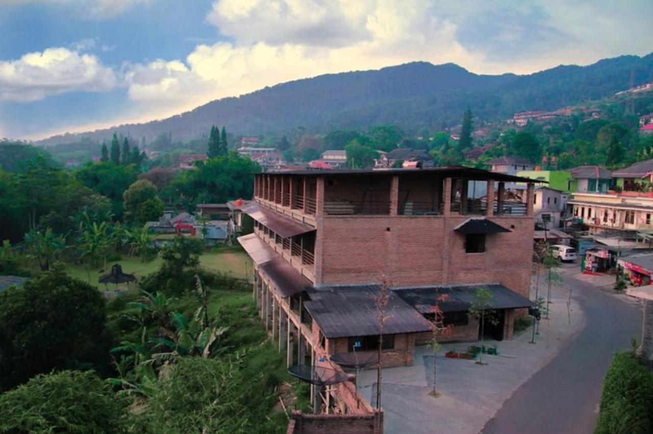 Vila Njd Bogor Zewnętrze zdjęcie